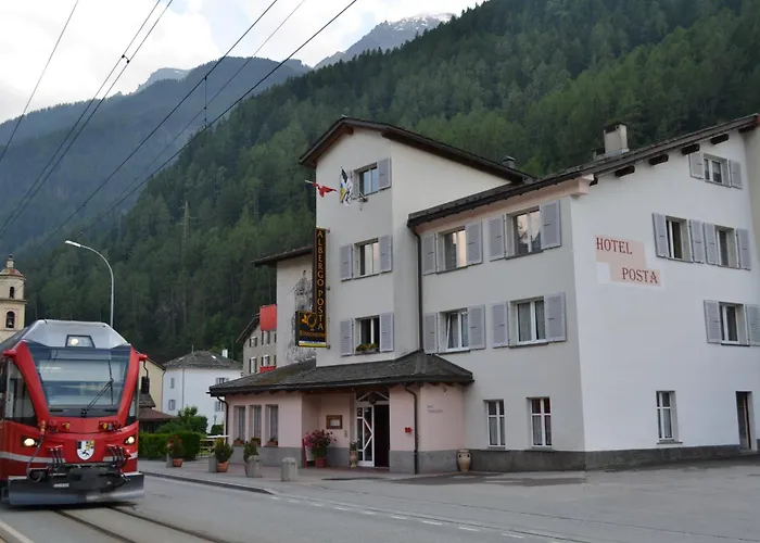Ξενοδοχείο Posta *